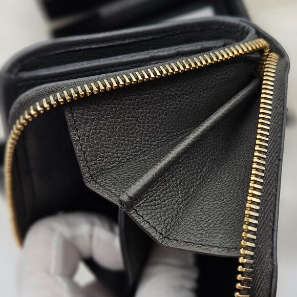 Saint Laurent  Bi-fold Wallet in Grey Leather - Picture 13 of 16